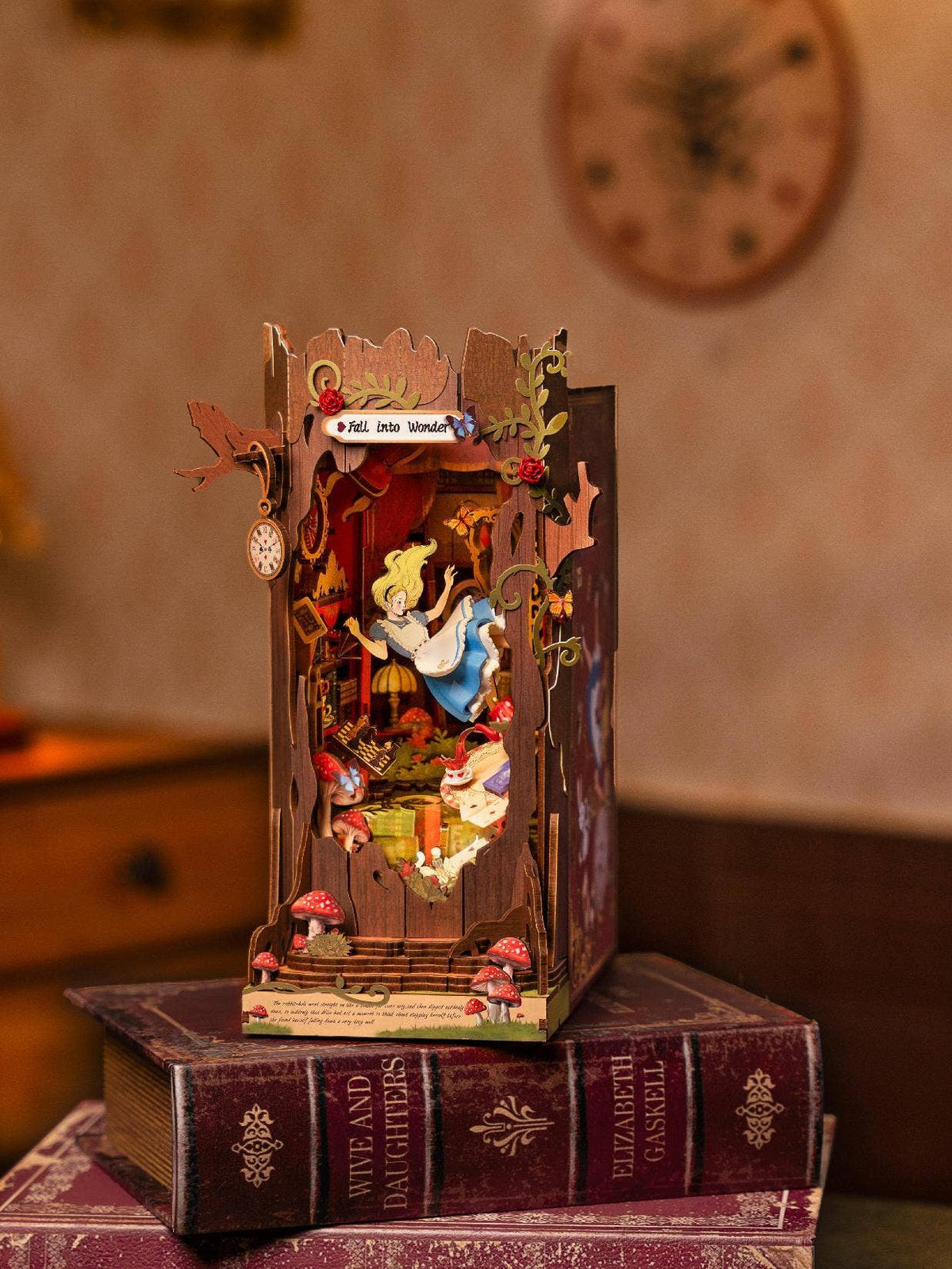 TGB12 Rolife Fall into Wonder DIY BooK&Nook